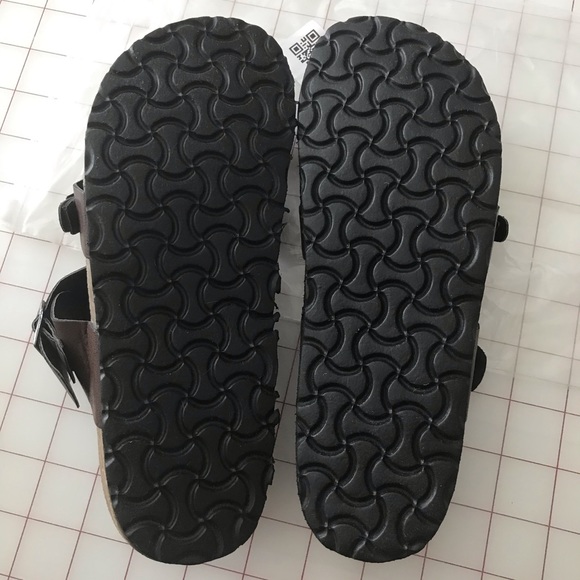 CRISSCROSS TRIPLE STRAP SANDALS w/ SOFT CORK SOLES - Picture 2 of 6